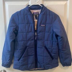 Patagonia Girls Quilted Bomber Jacket. Size Large (12). Stone Blue. New.
